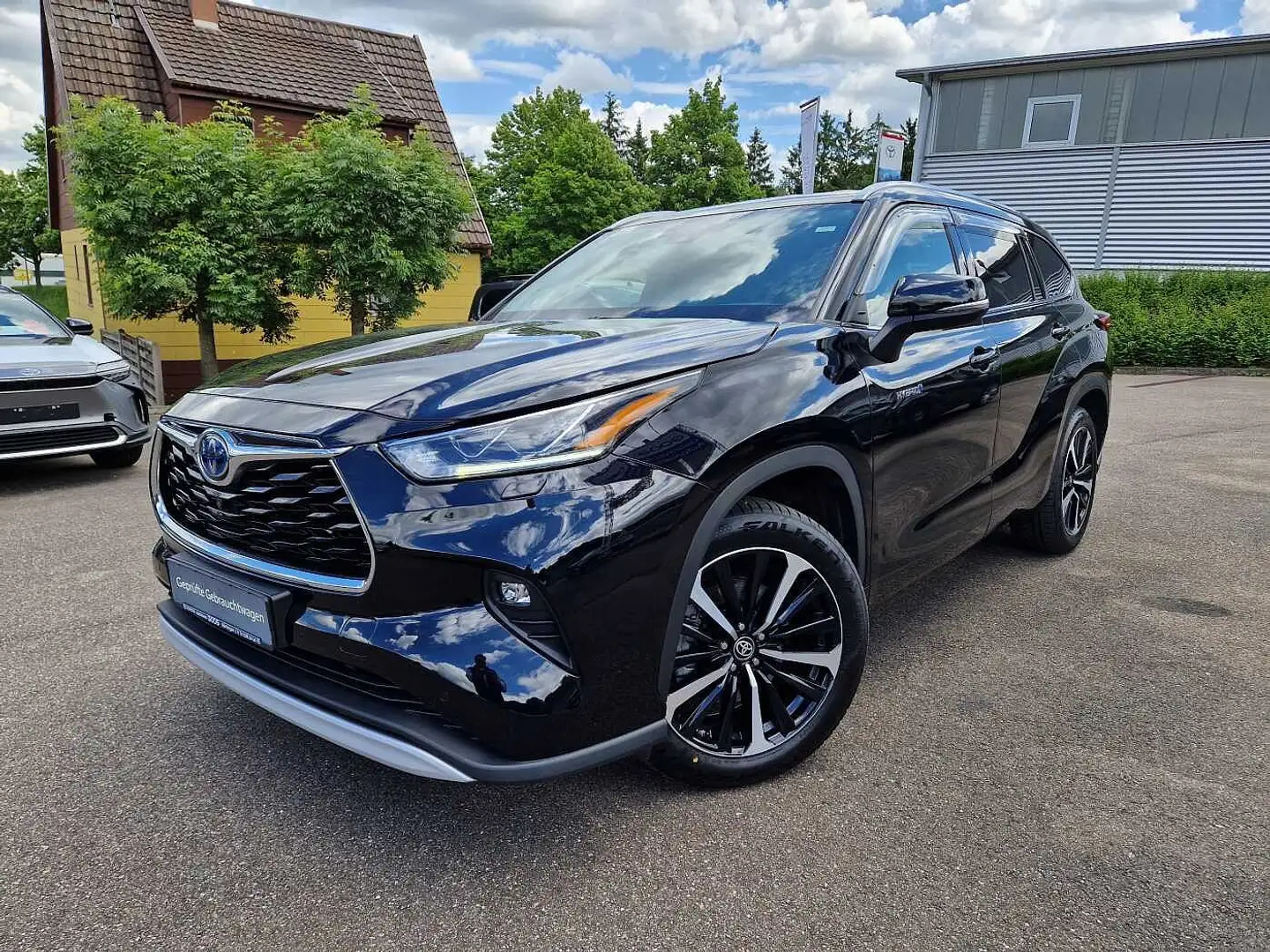 Toyota Highlander 2.5 Hybrid Luxury Schwarz - 1