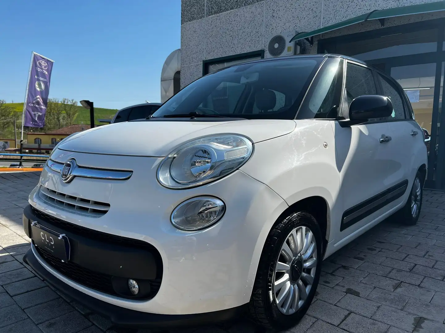 Fiat 500L Living 0.9 t.air Pop Star 105cv Weiß - 2