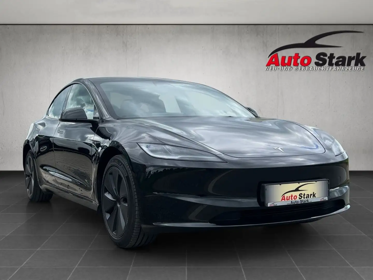 Tesla Model 3 Long Range Dual AWD°498 PS°629 km°Facelift°DEKRA° Schwarz - 2