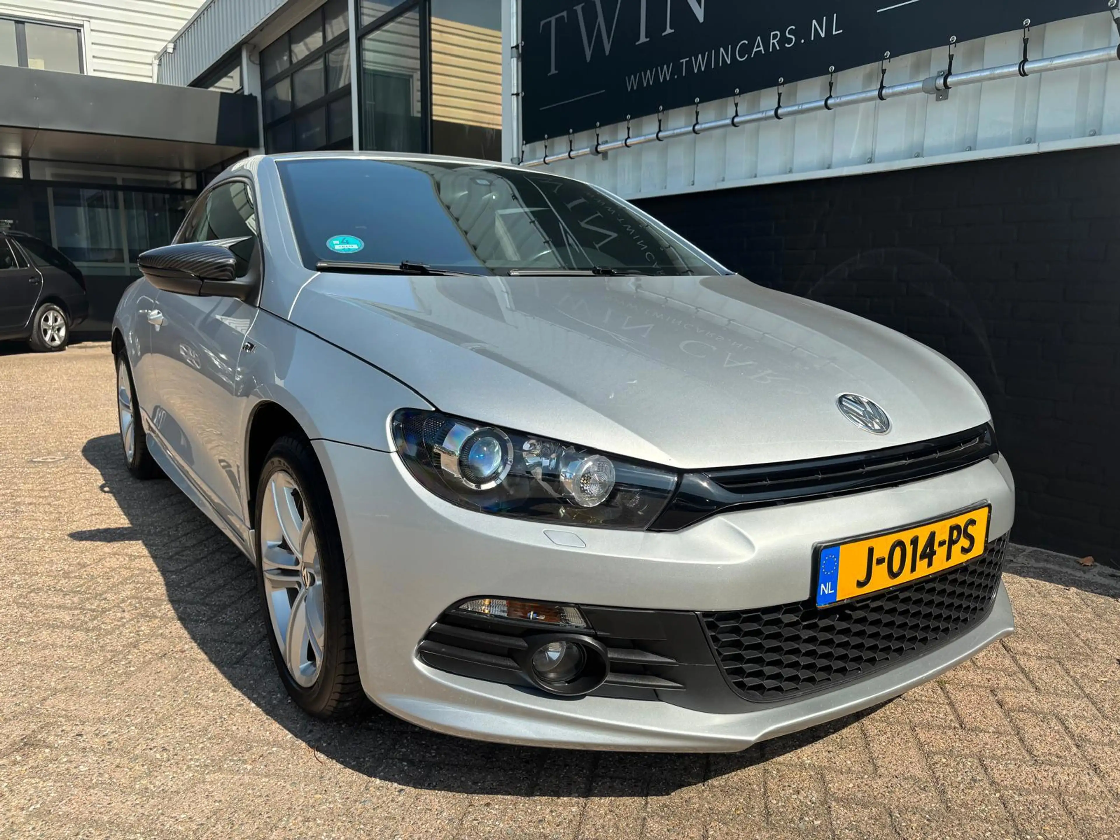 Volkswagen Scirocco 1.4 TSI R-Line Dsg Xenon — photo 9