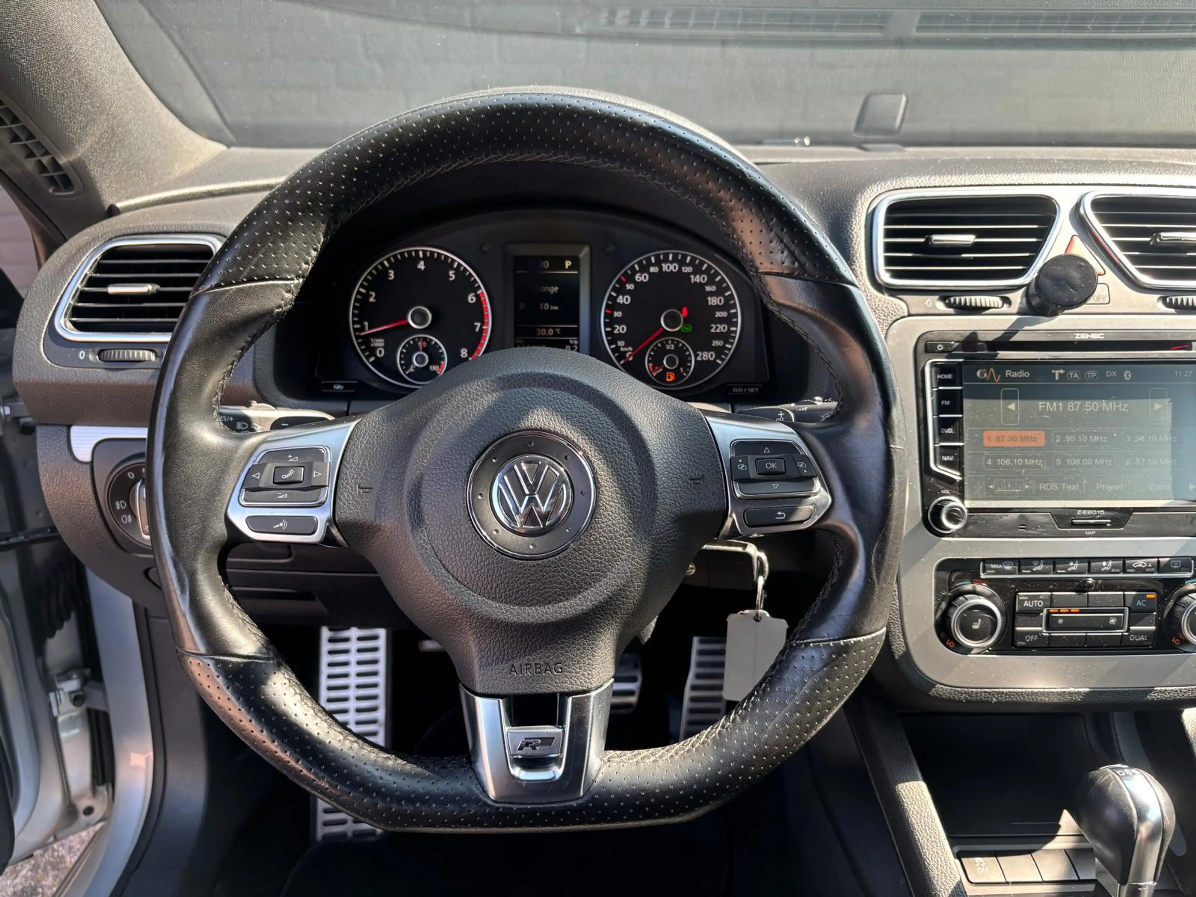 Volkswagen Scirocco 1.4 TSI R-Line Dsg Xenon — photo 15