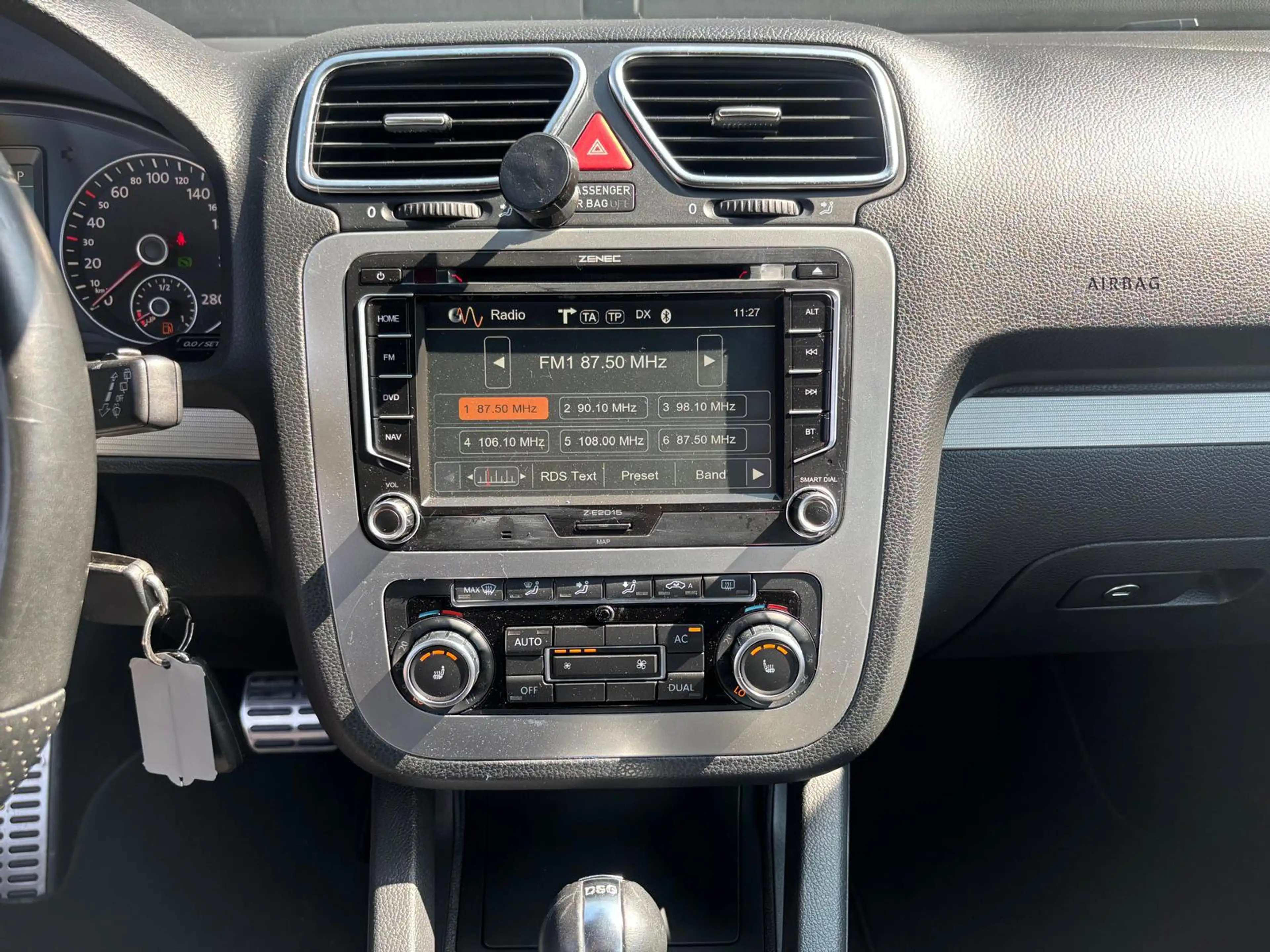 Volkswagen Scirocco 1.4 TSI R-Line Dsg Xenon — photo 14