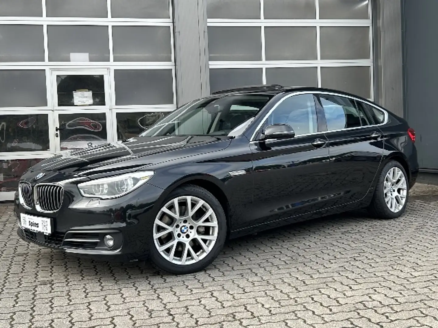 BMW 535 xDrive Panorama Shz LED Noir - 1