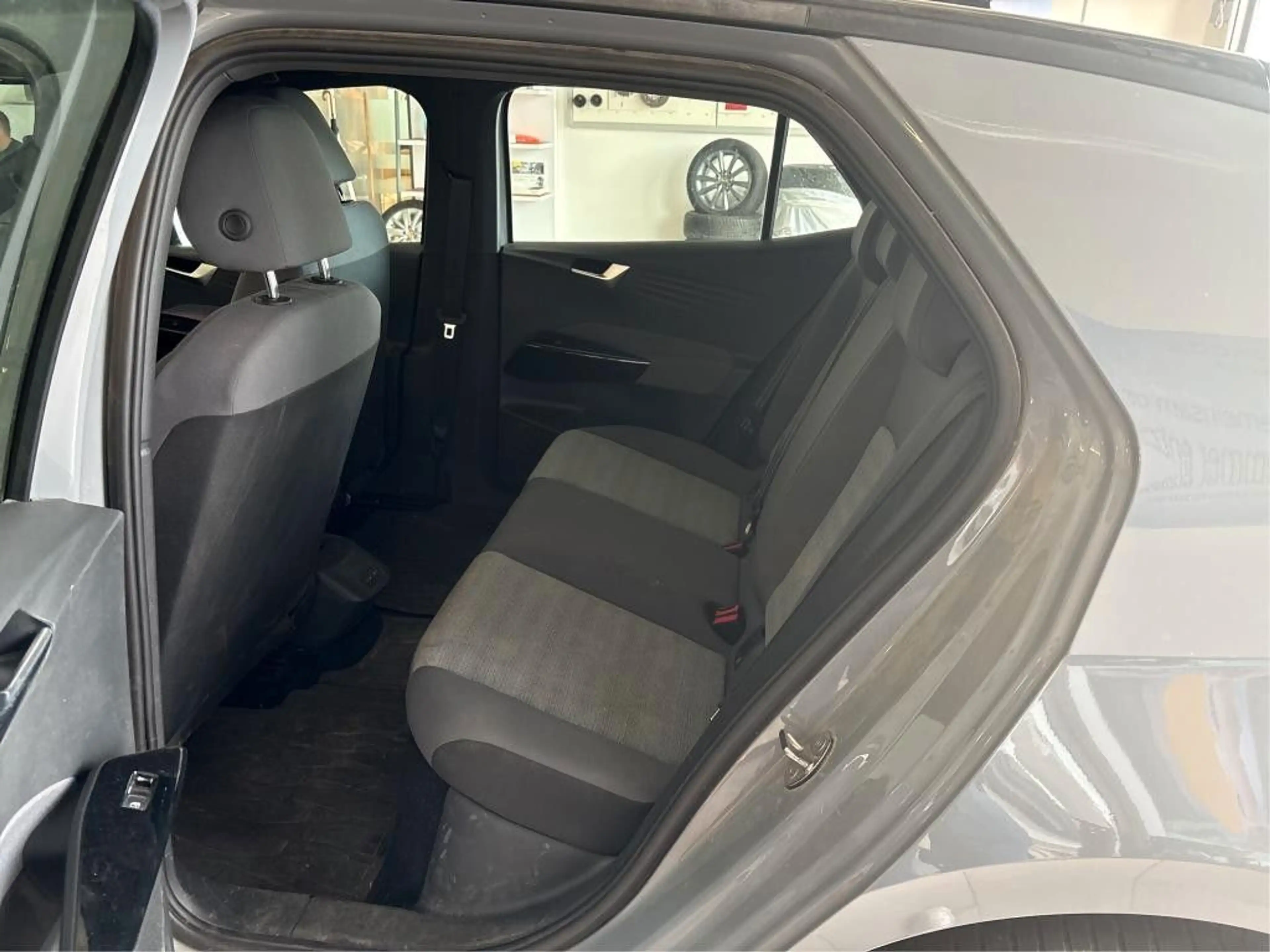 Volkswagen ID.3 Pro Aut. Navi WP SHZ ACC LED PDC Alu — photo 7