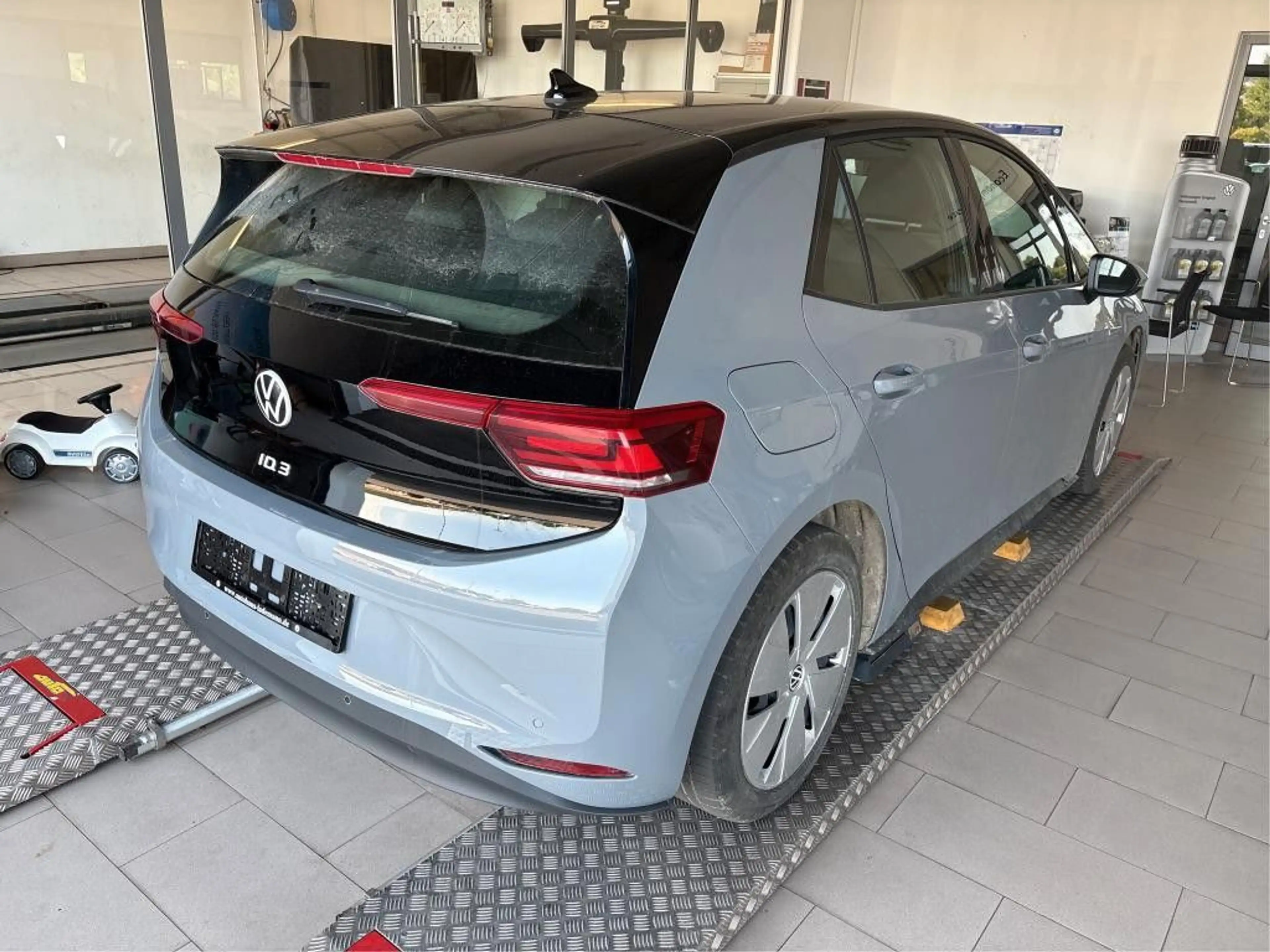 Volkswagen ID.3 Pro Aut. Navi WP SHZ ACC LED PDC Alu — photo 4