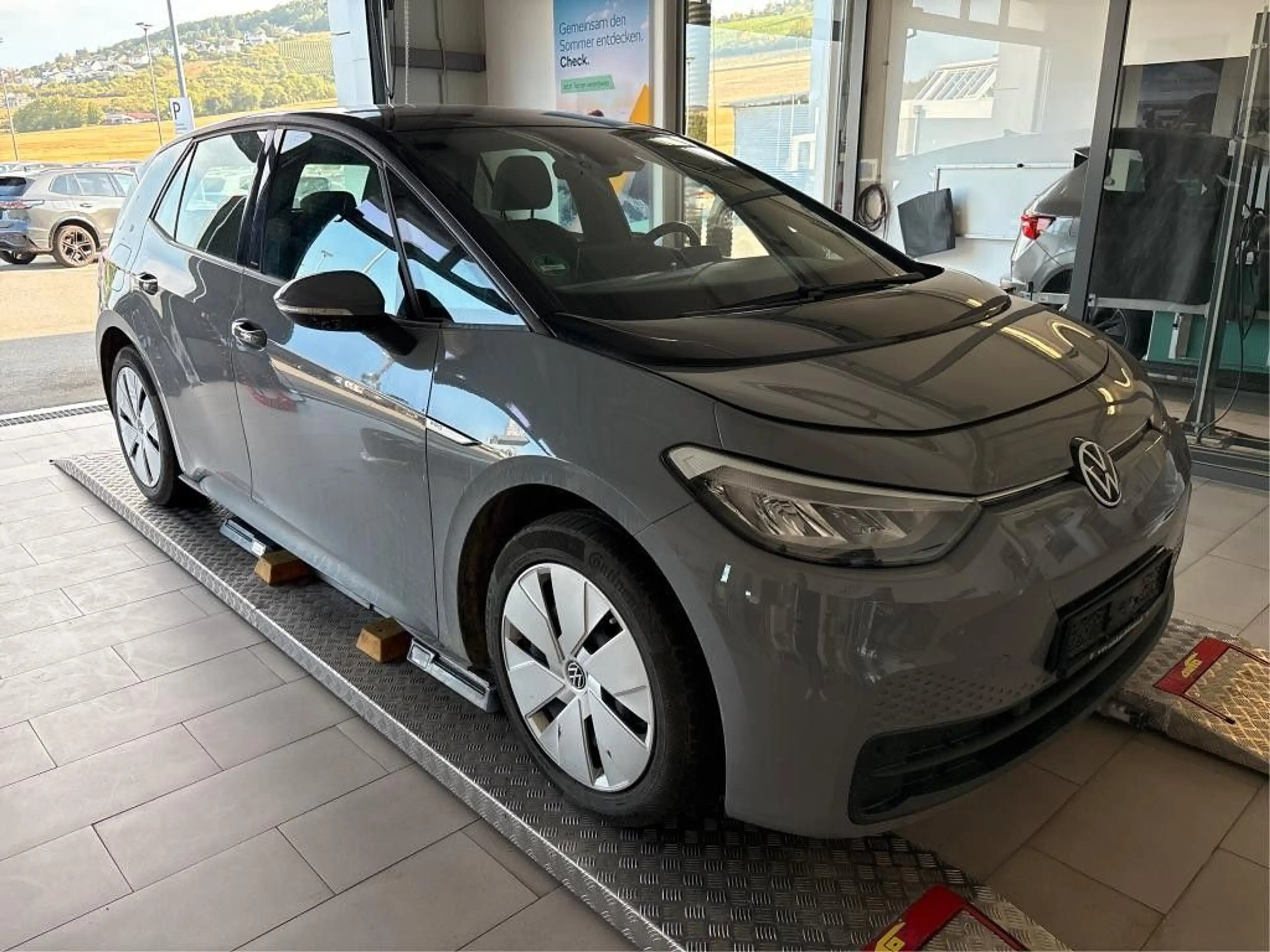 Volkswagen ID.3 Pro Aut. Navi WP SHZ ACC LED PDC Alu — photo 2