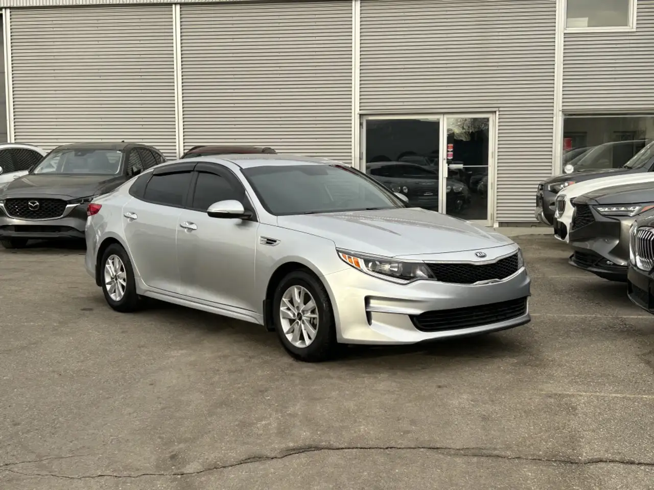Kia Optima снимка Kia Optima