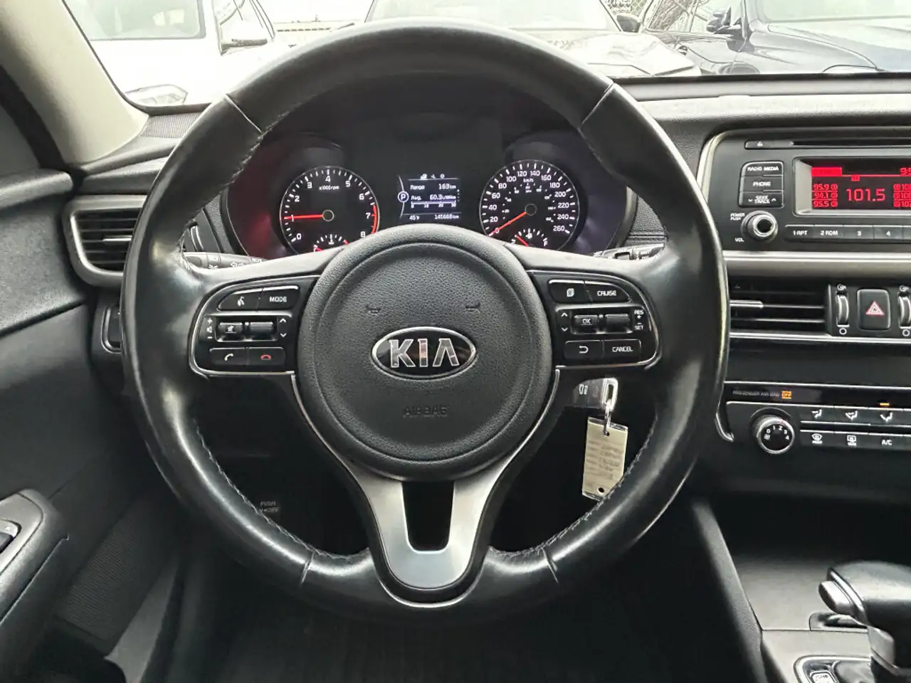 Kia Optima снимка Kia Optima