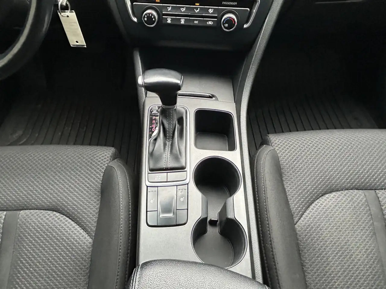 Kia Optima снимка Kia Optima