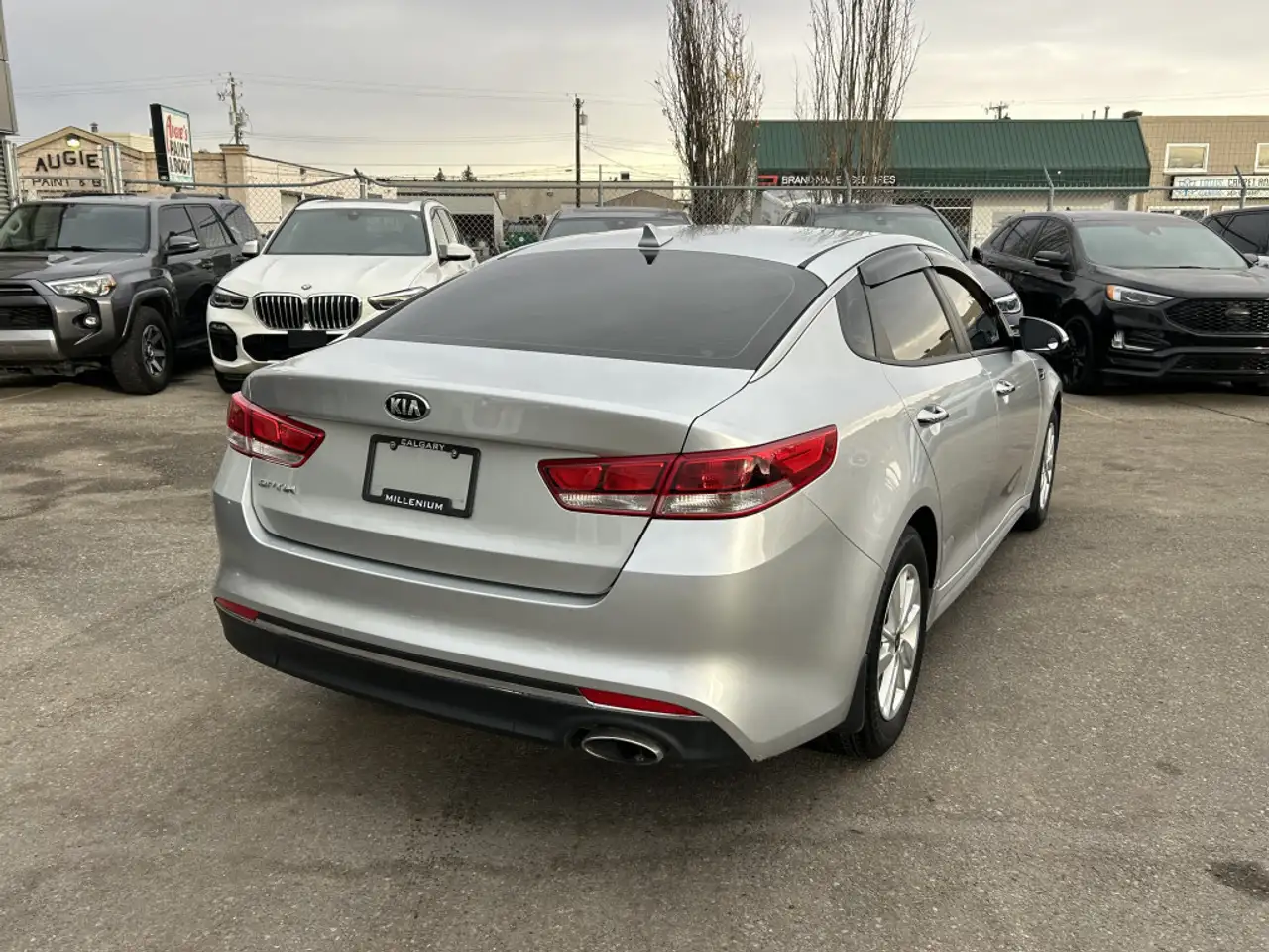 Kia Optima снимка Kia Optima
