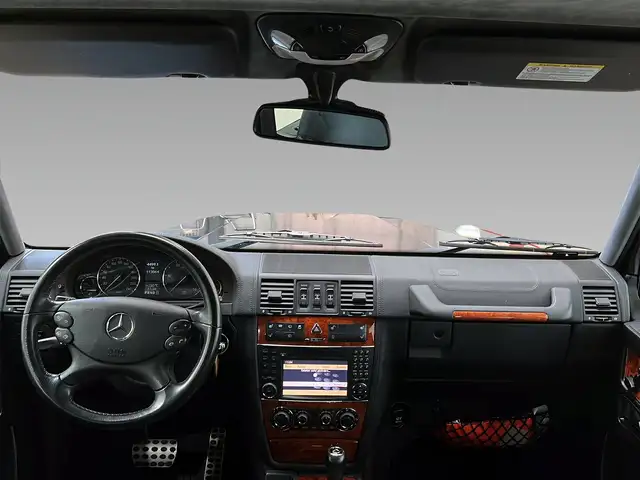 Mercedes-Benz G-Class view 11