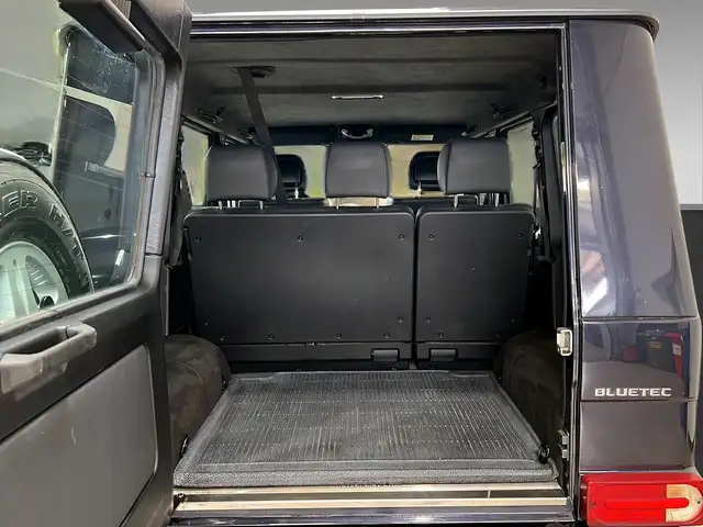 Mercedes-Benz G-Class view 8