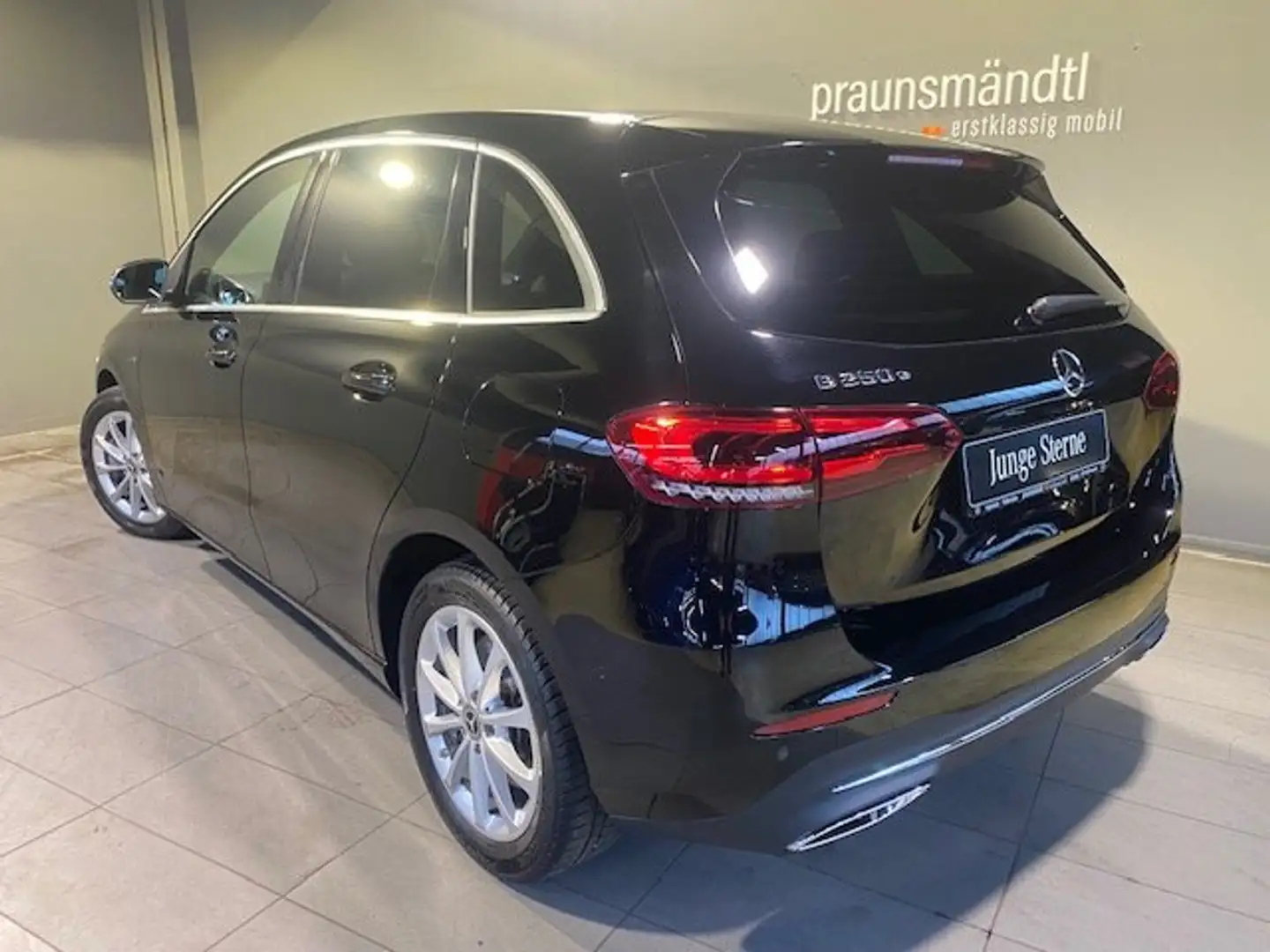 Mercedes-Benz B 250 e Progressive MBUX Navi/LED/Kamera/DAB/ALU Noir - 2