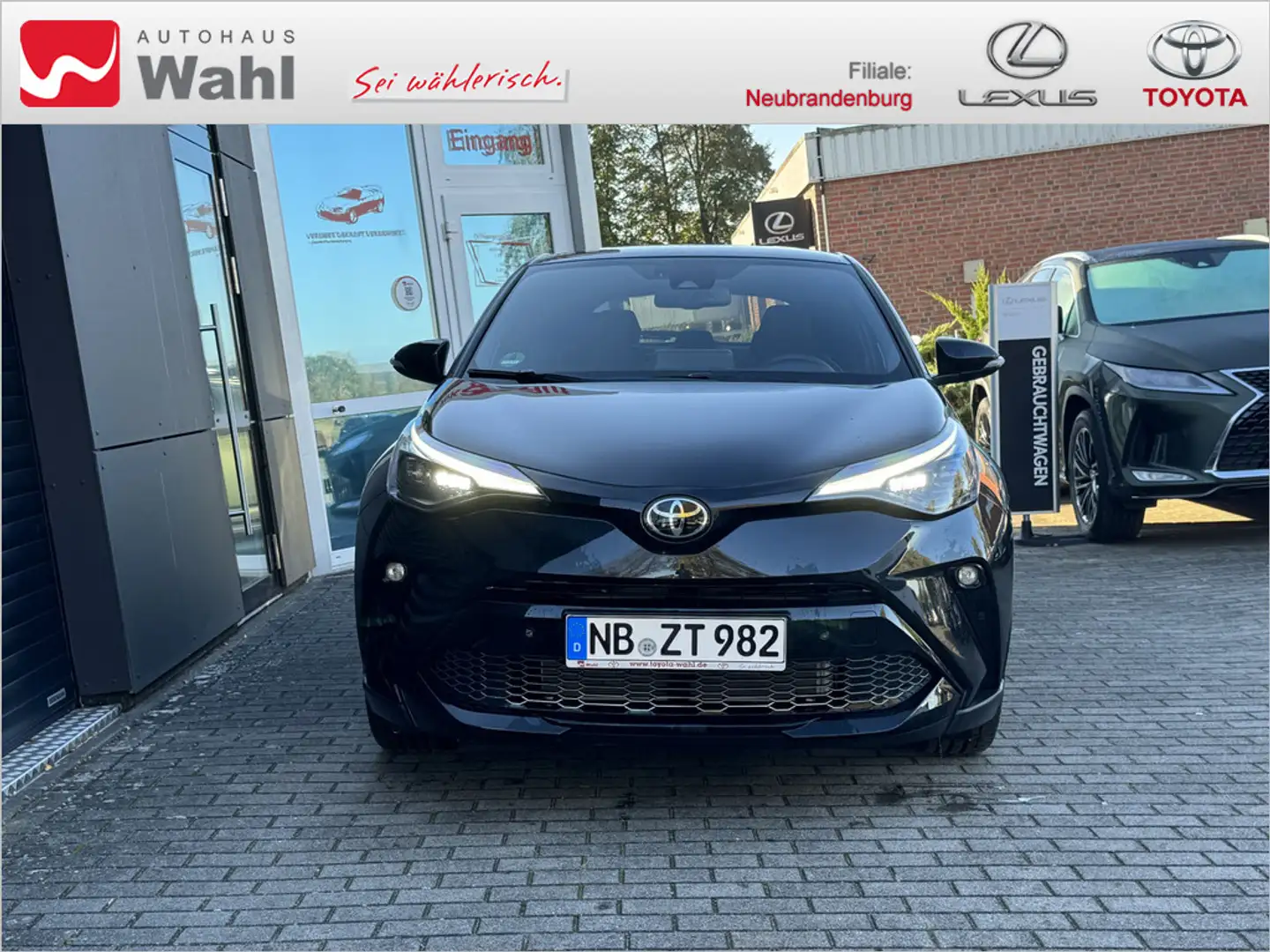 Toyota C-HR 2.0 Hybrid GR Sport Black Edition Černá - 2