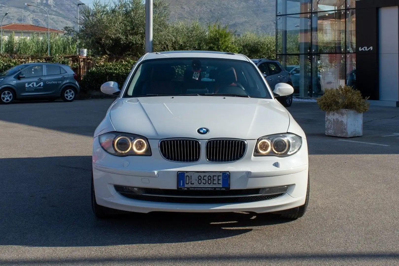 BMW 123 d cat 3 porte Sport DPF bijela - 2