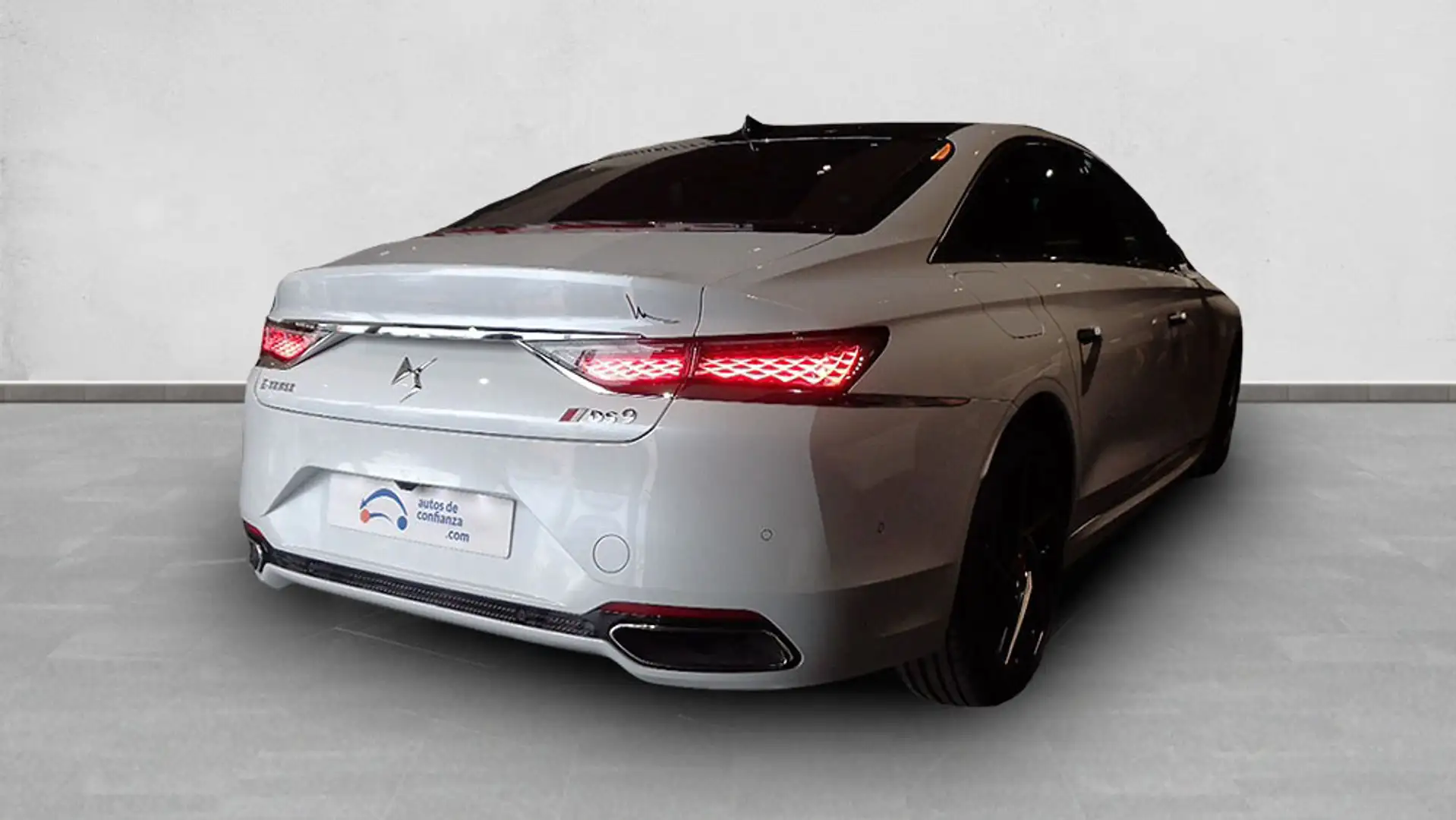 DS Automobiles DS 9 E-TENSE PERFORMANCE LINE + - 2