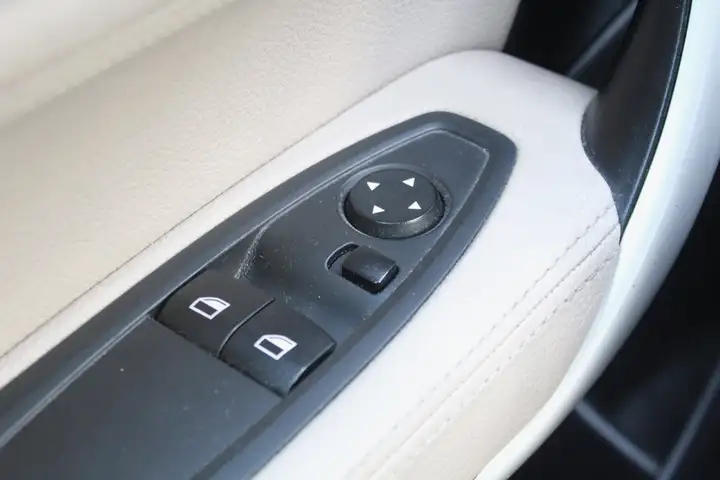BMW Serie 1 2014, foto 18