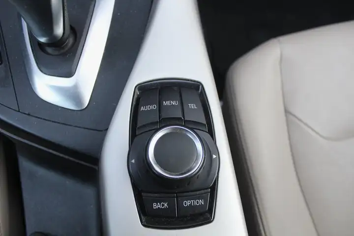 BMW Serie 1 2014, foto 17