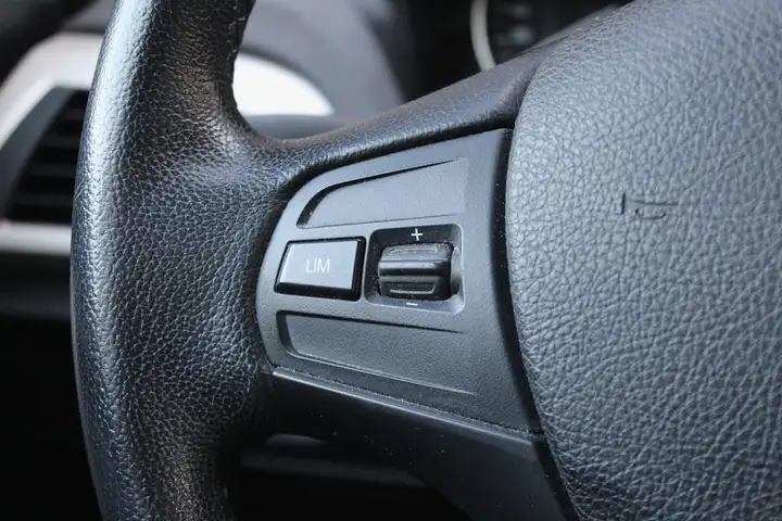 BMW Serie 1 2014, foto 8