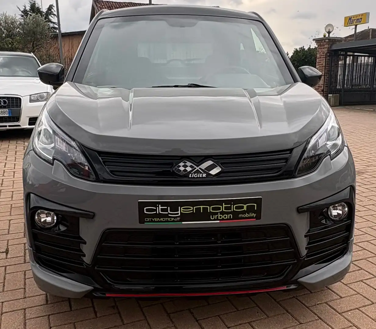 Ligier JS 60 siva - 1