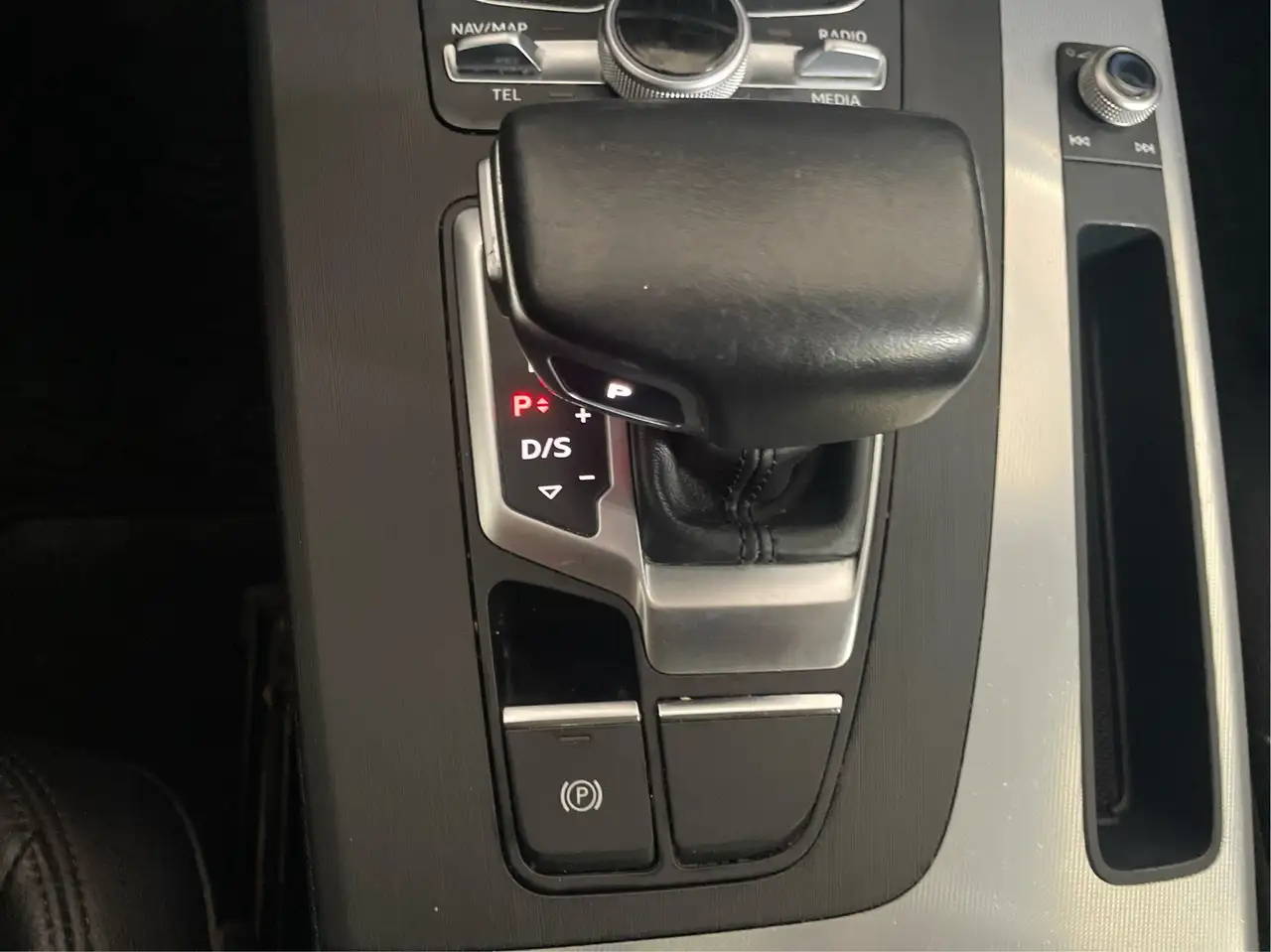 Audi Q5 photo Audi Q5