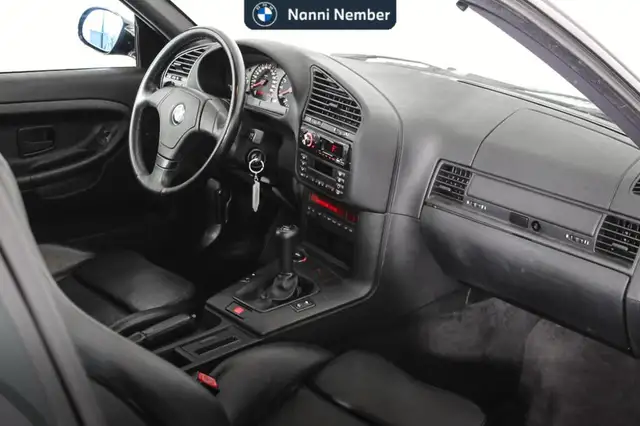 BMW M3 view 8