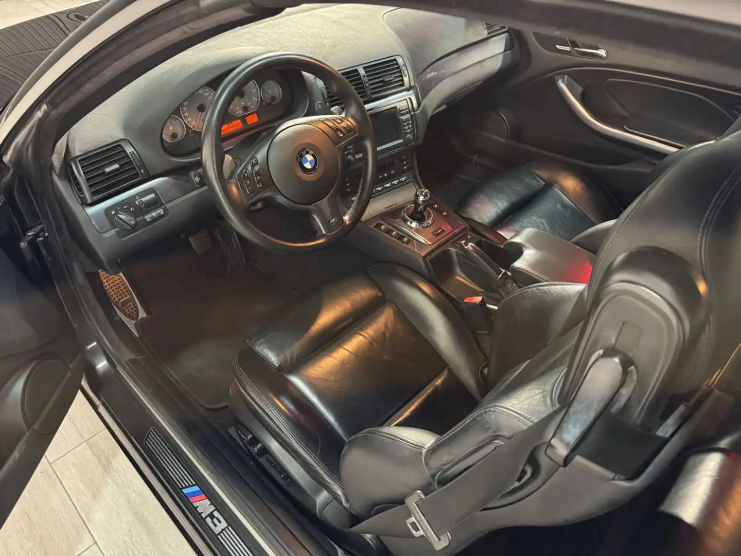 BMW M3 Černá - 2