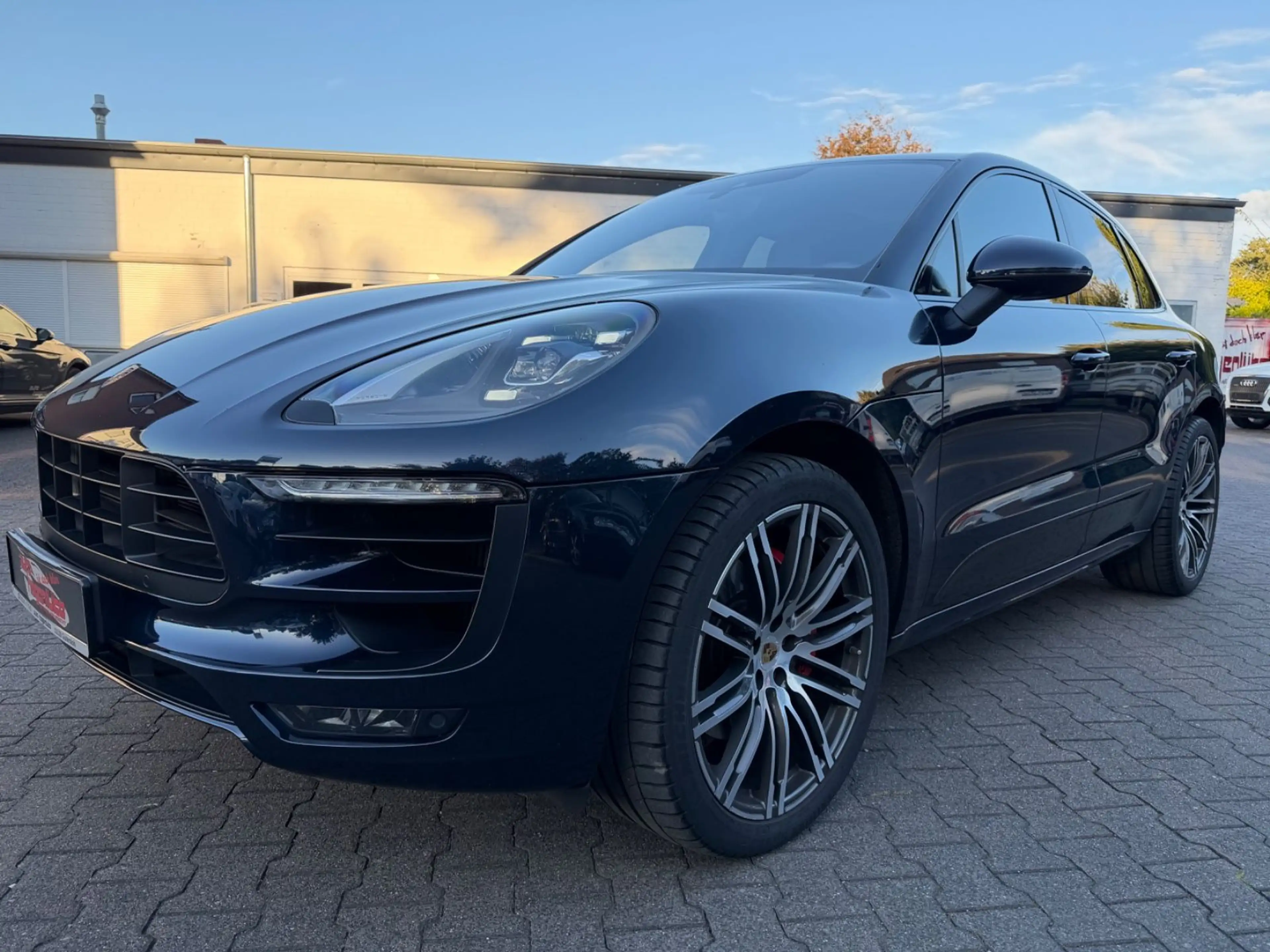 Porsche Macan GTS BOSE LUFT AHK SITZKLIMA DEUTSCHES FZG — photo 3