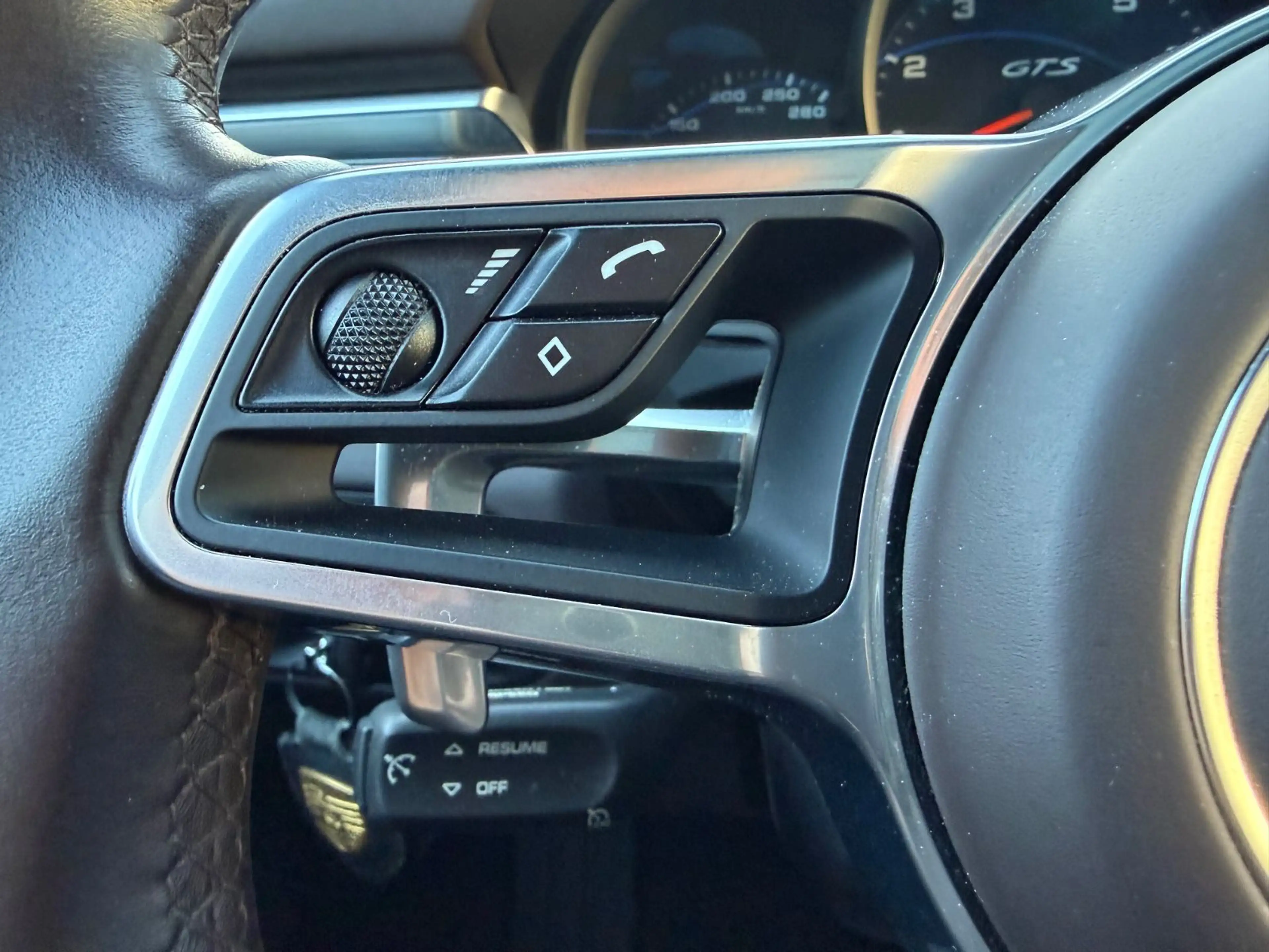 Porsche Macan GTS BOSE LUFT AHK SITZKLIMA DEUTSCHES FZG — photo 11