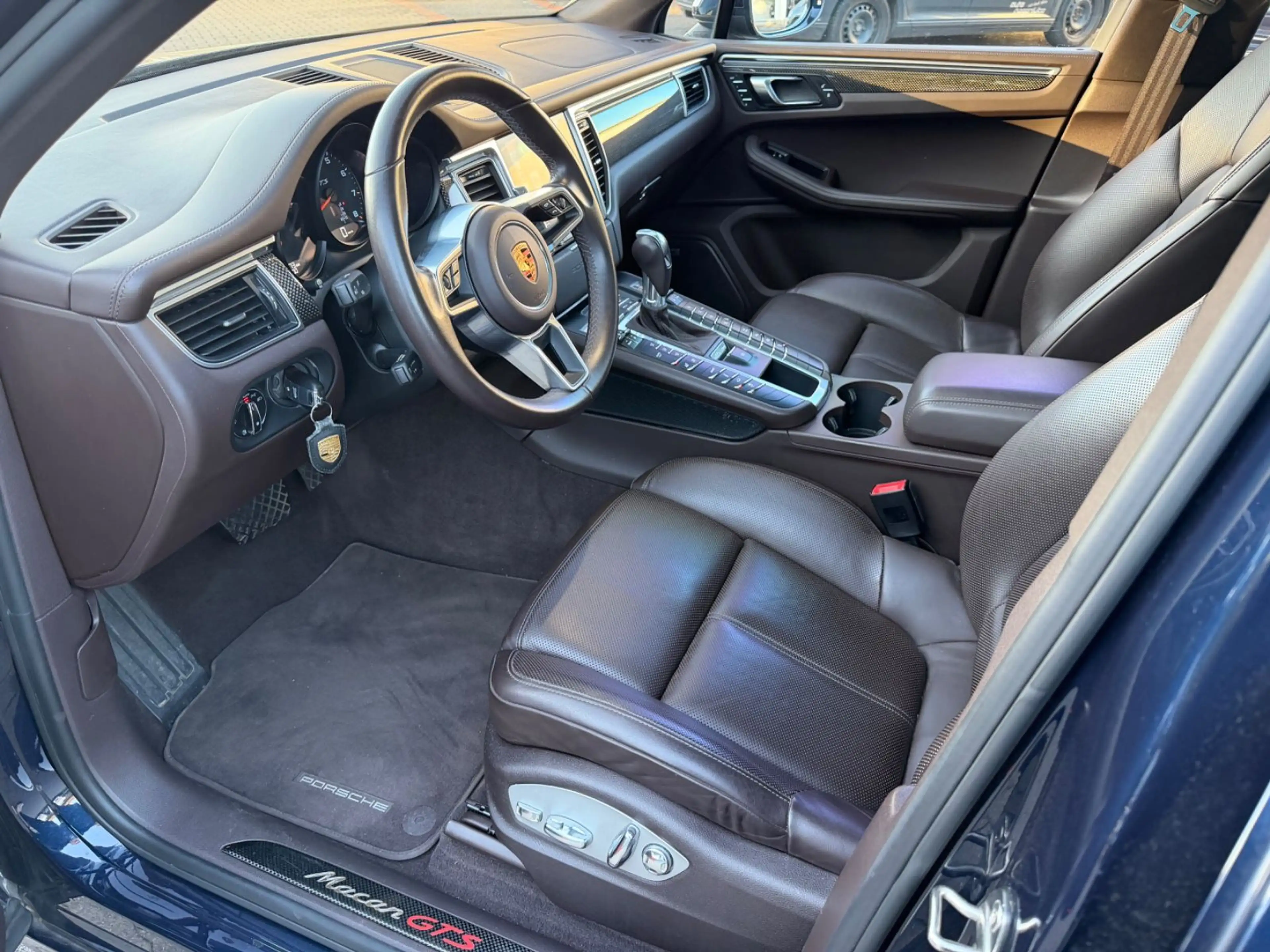 Porsche Macan GTS BOSE LUFT AHK SITZKLIMA DEUTSCHES FZG — photo 8