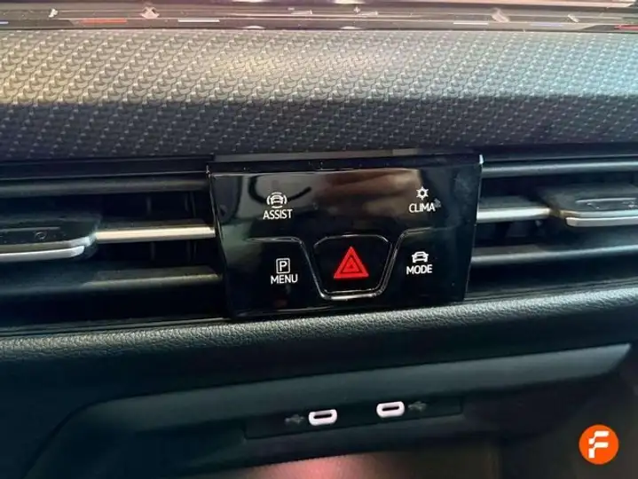 Volkswagen Golf 2021, foto 27