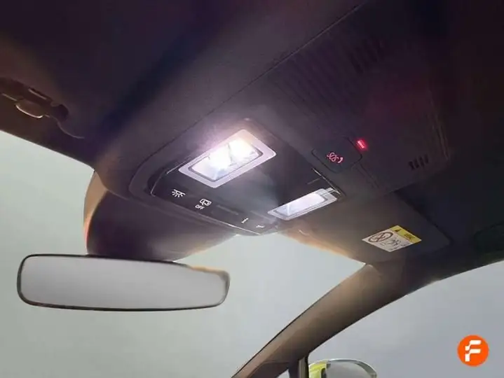 Volkswagen Golf 2021, foto 22