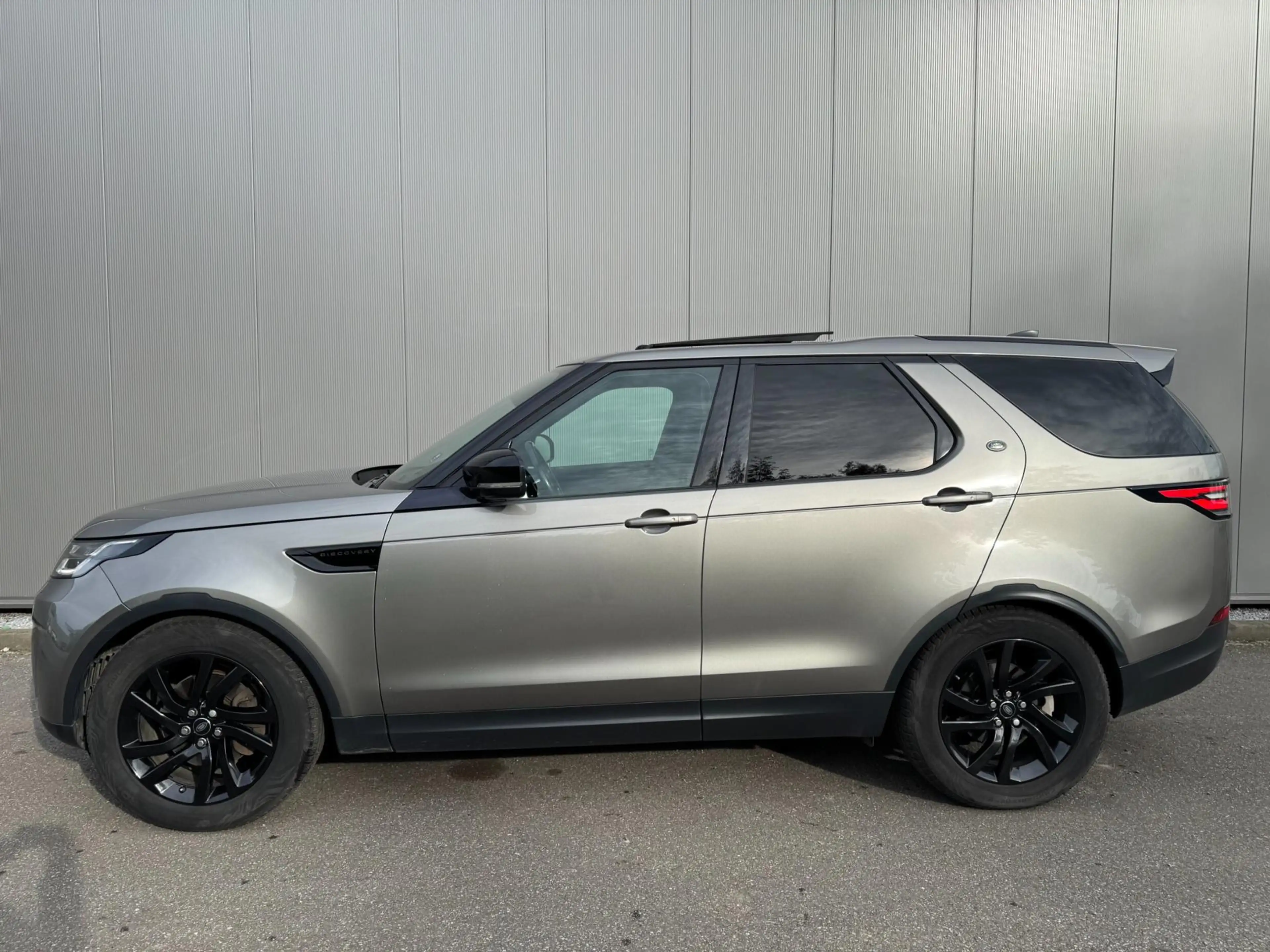 Land Rover Discovery 3.0TDV6 HSE FULL OPTIONS — photo 4