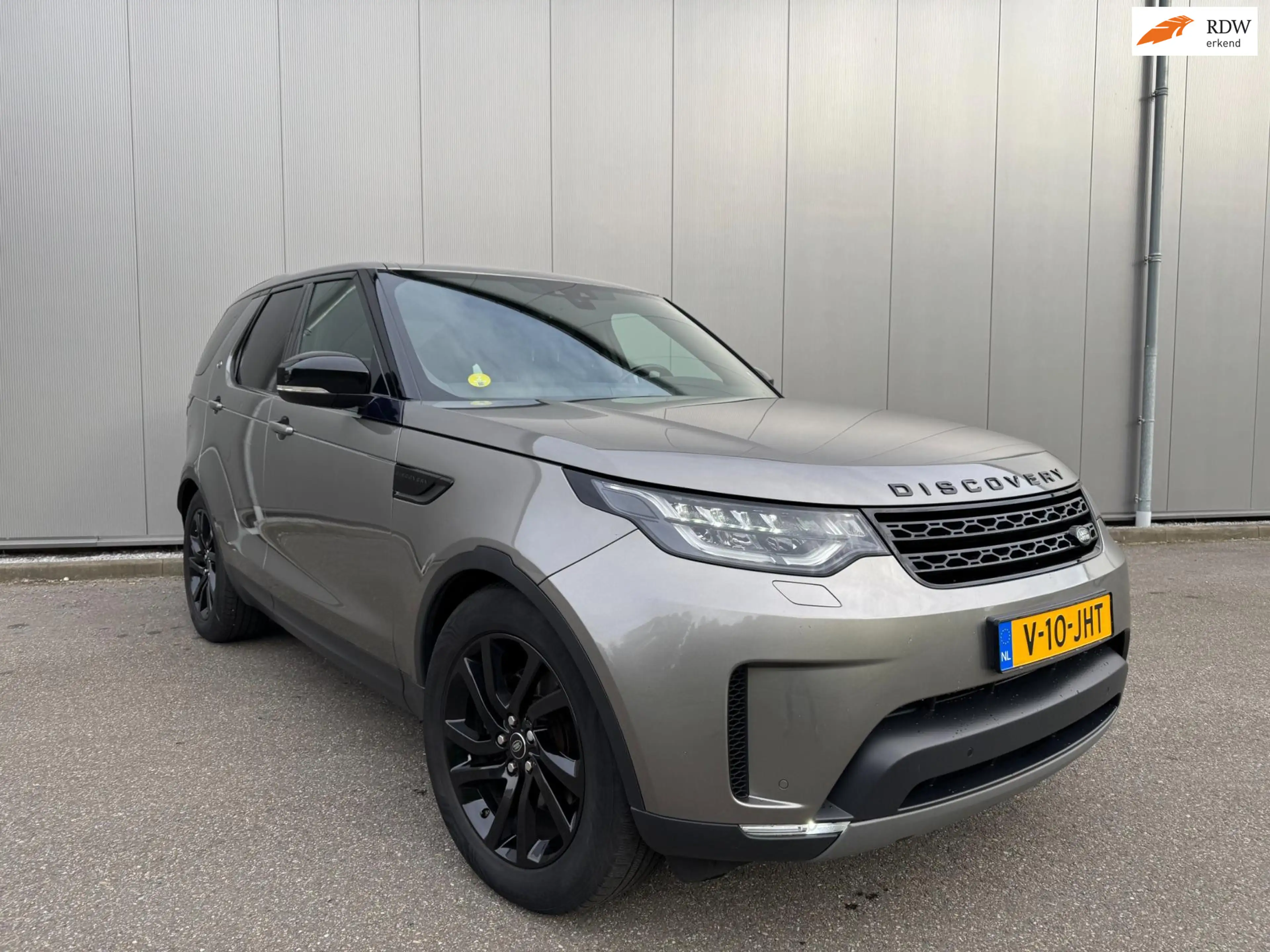 Land Rover Discovery 3.0TDV6 HSE FULL OPTIONS