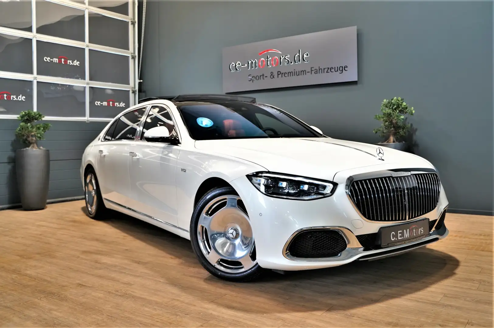 Maybach Maybach S 680 4Matic FIRST-CLASS*HIGH-END Paket Weiß - 1