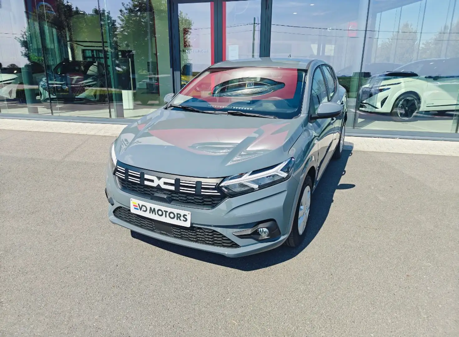 Dacia Sandero Expression TCe 90 CVT Grey - 1