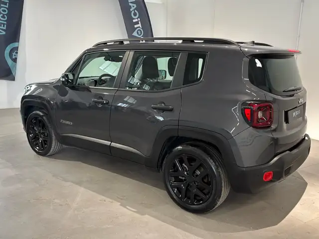 Jeep Renegade view 6