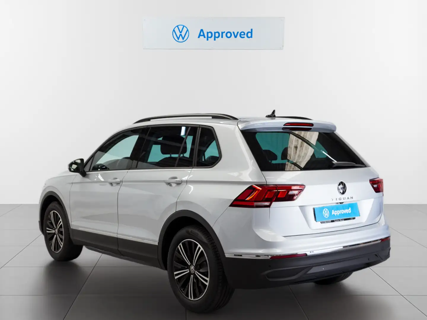 Volkswagen Tiguan 2.0TDI Life 90kW Plateado - 2