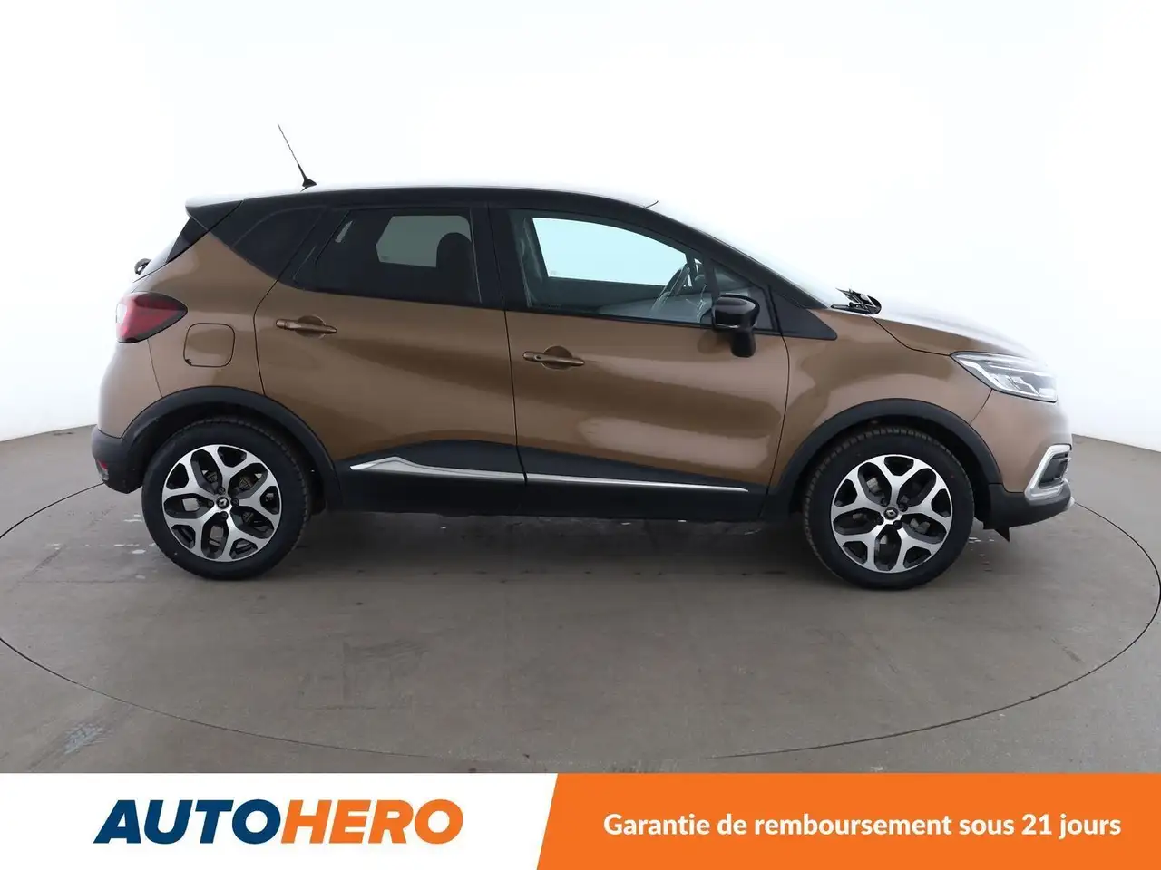 Renault Captur — photo 7