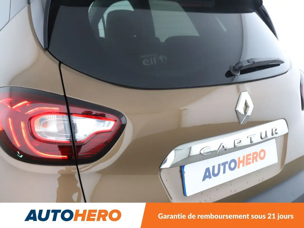 Renault Captur — photo 32