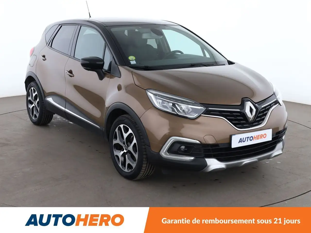 Renault Captur — photo 8