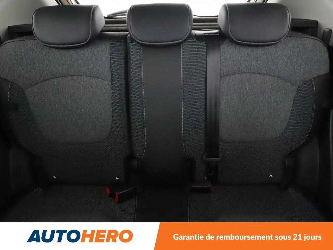 Renault Captur — photo 15