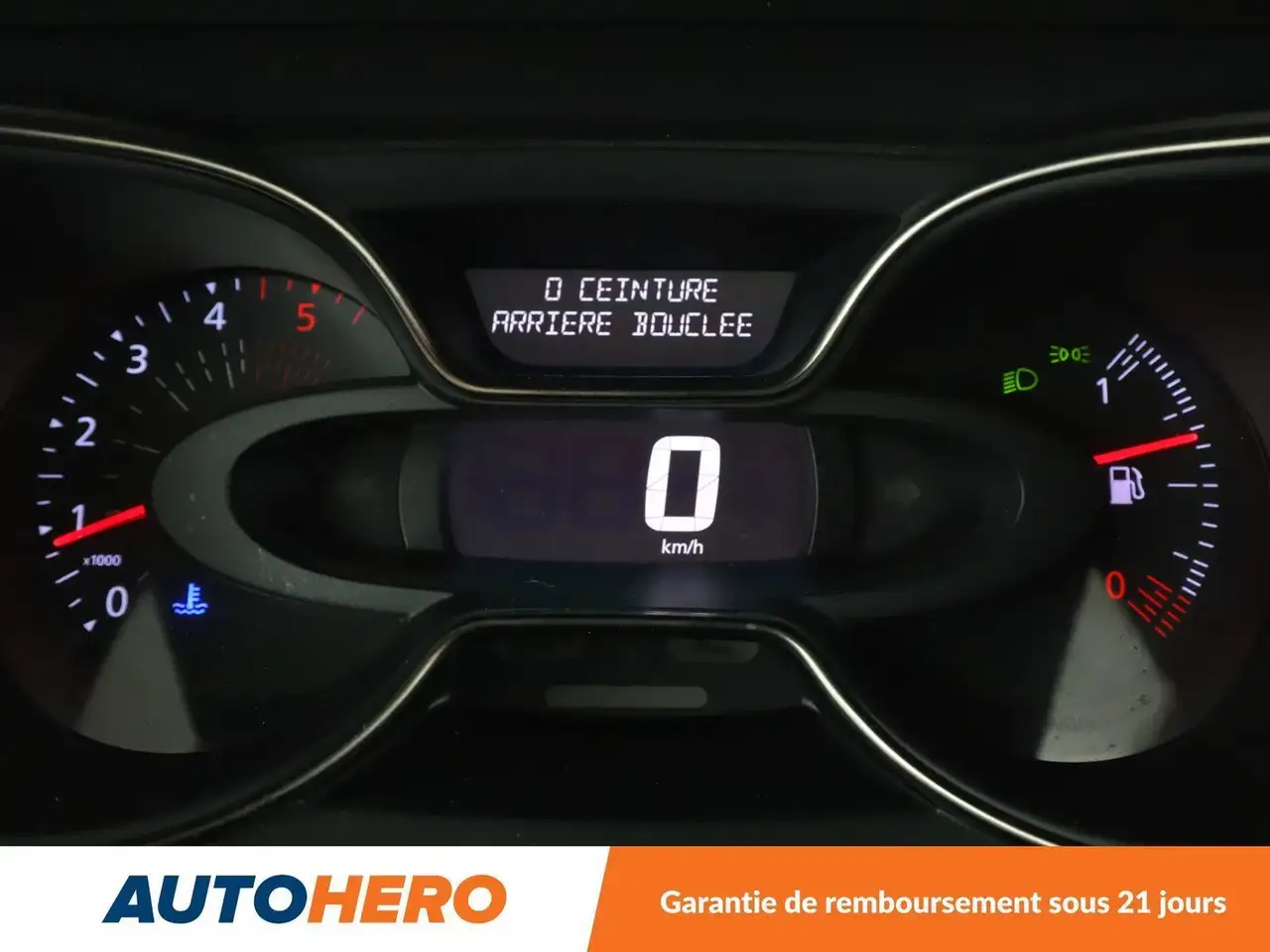 Renault Captur — photo 20