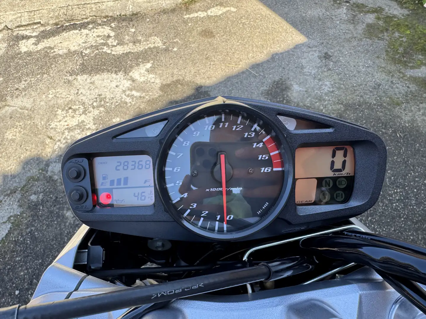Suzuki GSR 600 Gri - 1