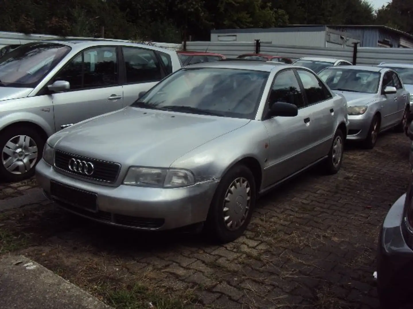 Audi A4 1.8,Automatik. Gris - 1