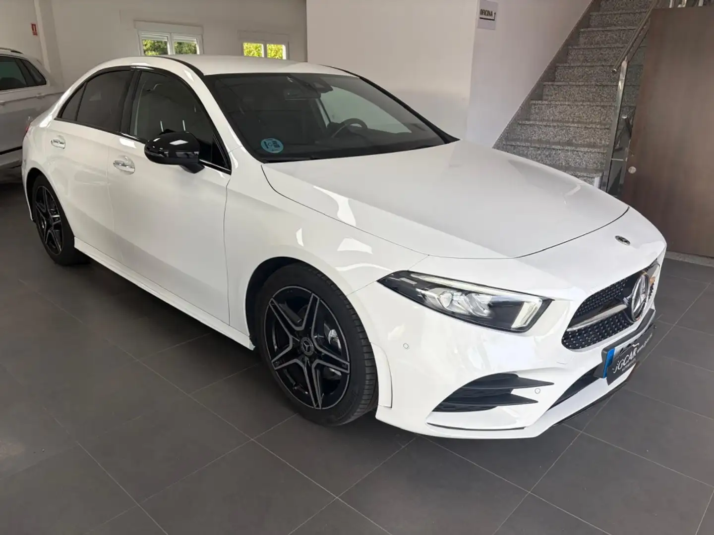 Mercedes-Benz A 200 200d Sedán 8G-DCT Blanco - 2