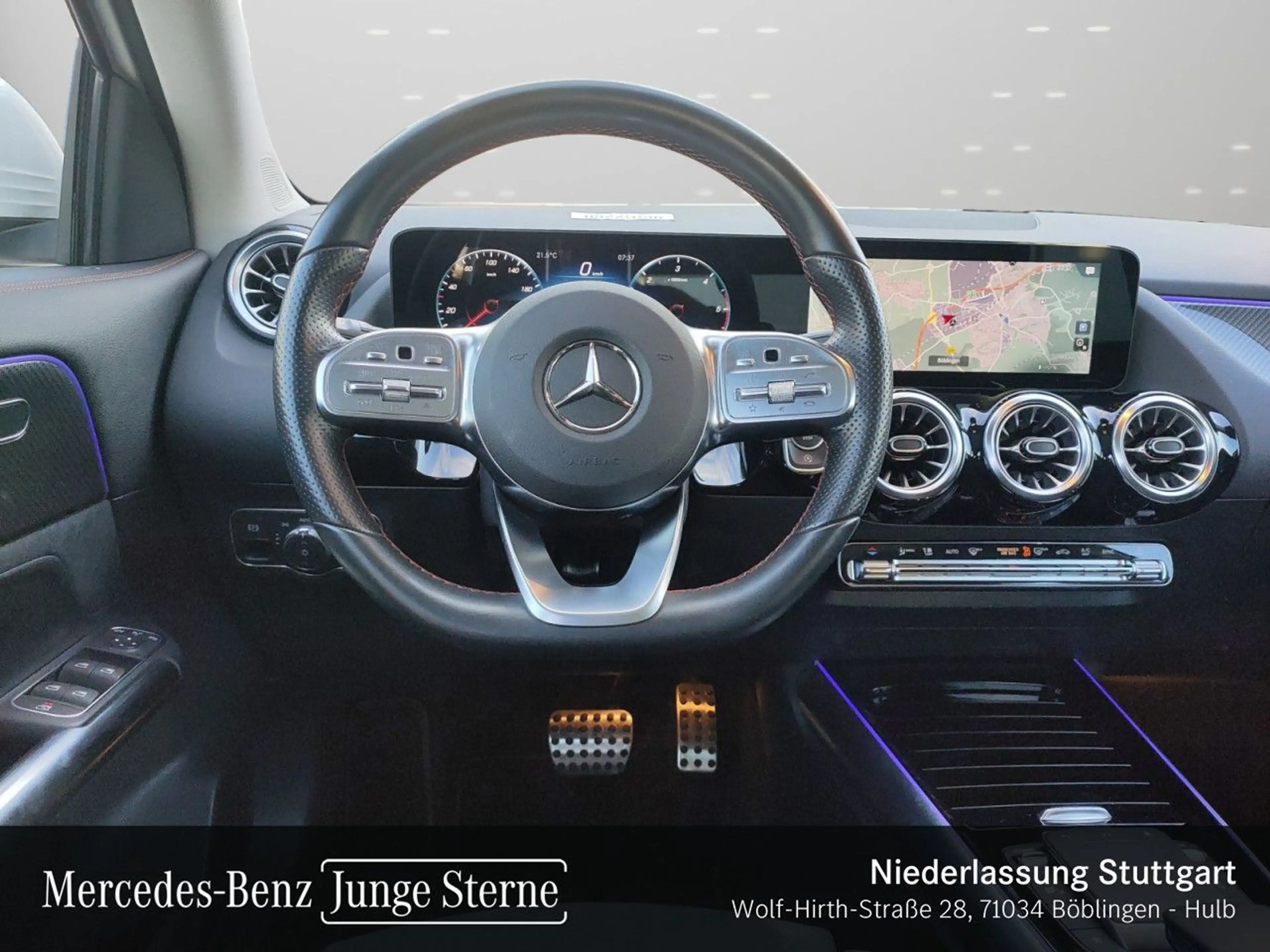 Mercedes-Benz GLA 220 d 4M AMG+PANO+AHK+MULTIBEAM+KAMERA+KEYLESS — photo 12