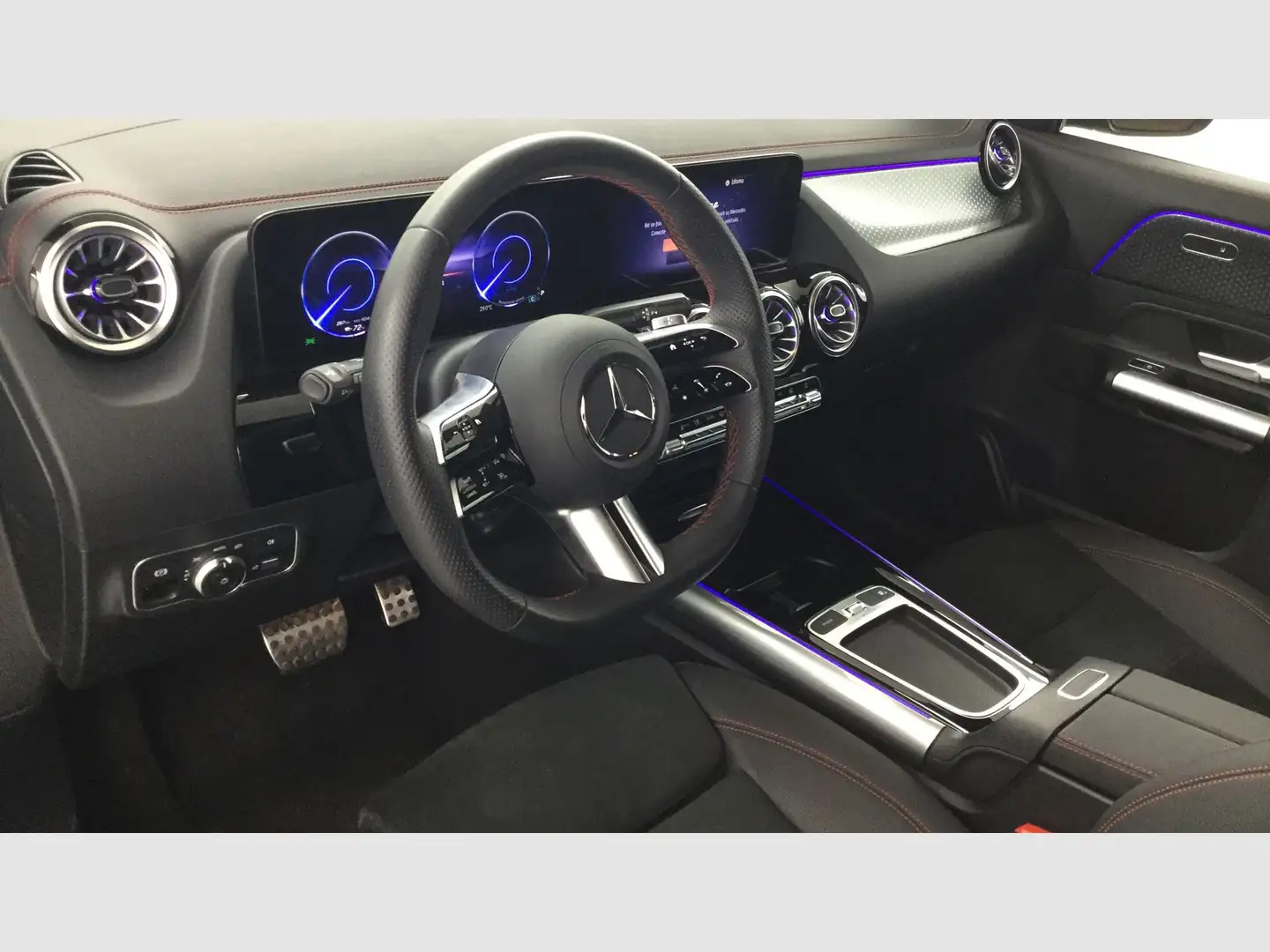 Mercedes-Benz EQA 250 + Plateado - 2