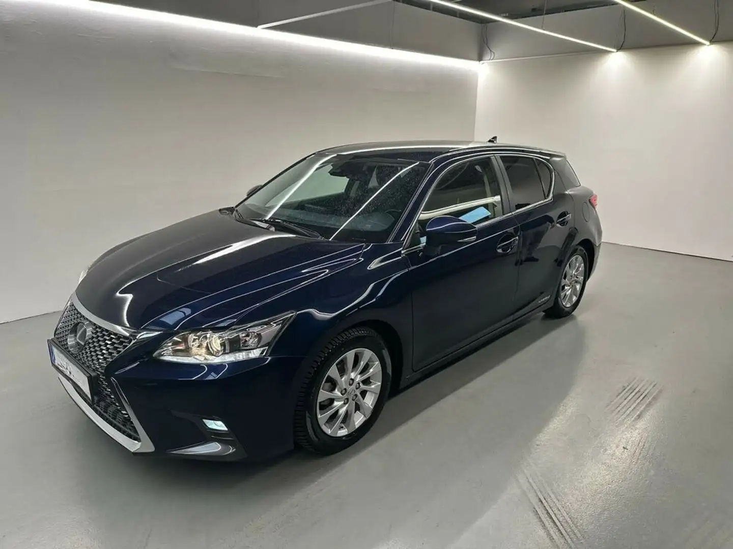 Lexus CT 200h CT200H Woman Edition / Kamera / 8 Fach bereift Bleu - 1
