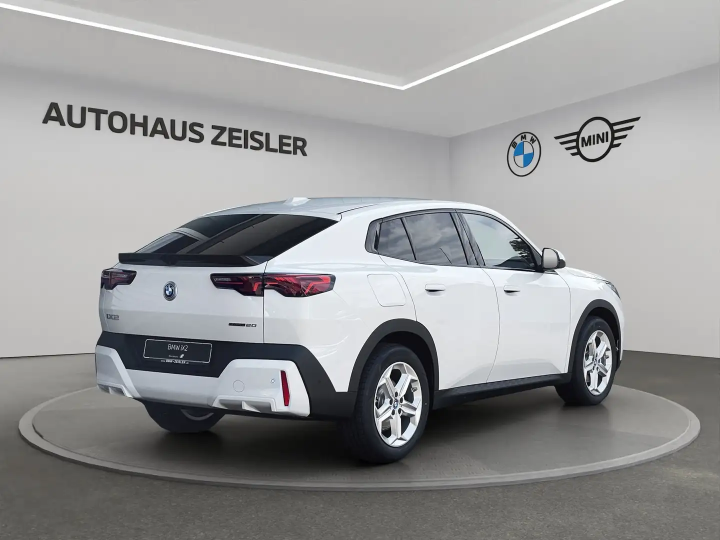 BMW iX2 eDrive20 SOFORT! 18"LM SHZ RFK Driv. Ass. Blanco - 2